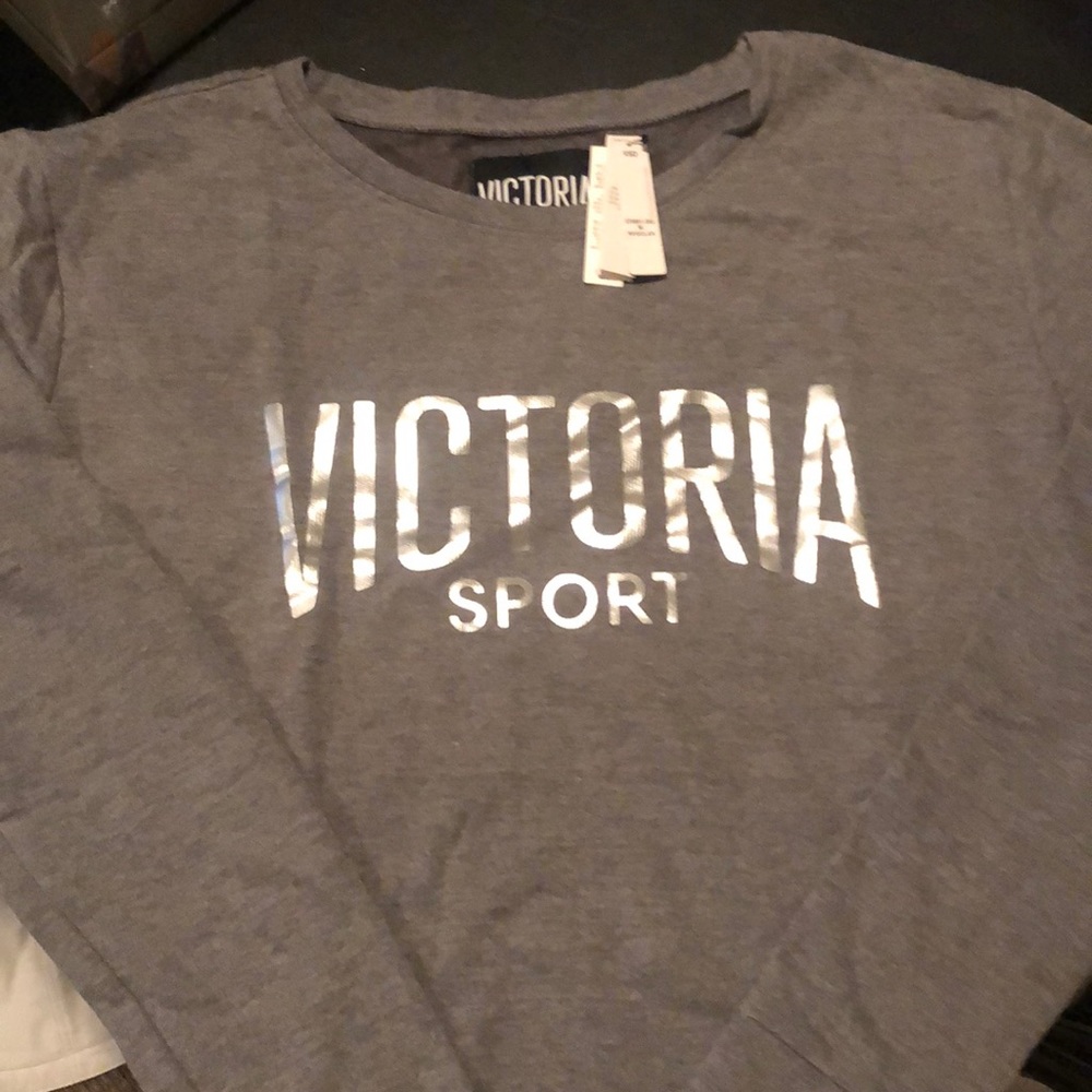 NEW VS crewneck